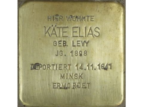 Stolperstein Käte Elias (Bild: Stolpersteine-Initiative CW, Hupka)