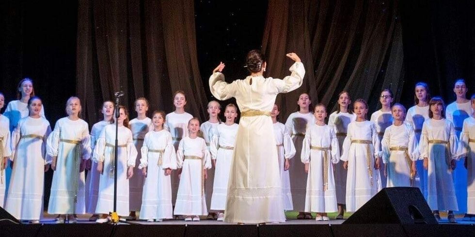 Der Kinder- und Jugendchor aus der Ukraine.