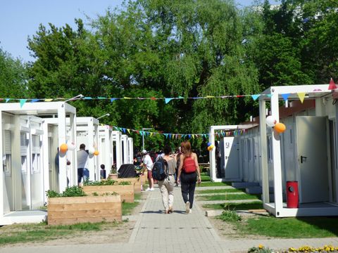 Festvorbereitung am Tempo-Home