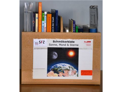 Schmökerkiste Sonne, Mond und Sterne