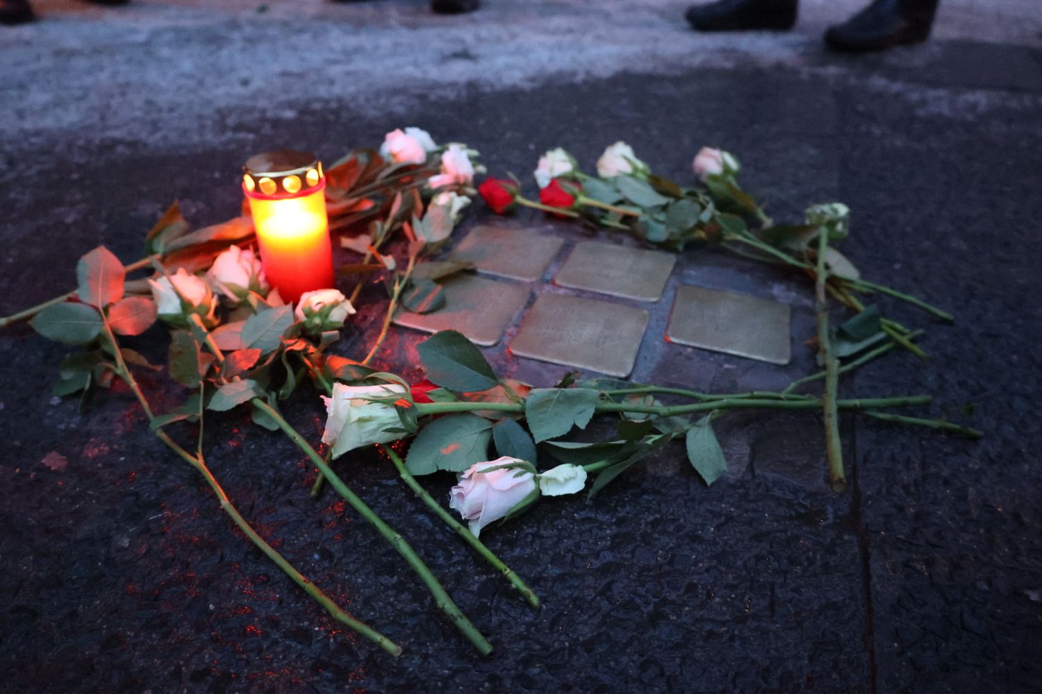 27. Januar 2026: Ehrung der Stolpersteine für die Familie Berger/Schindler in der Paulsenstraße