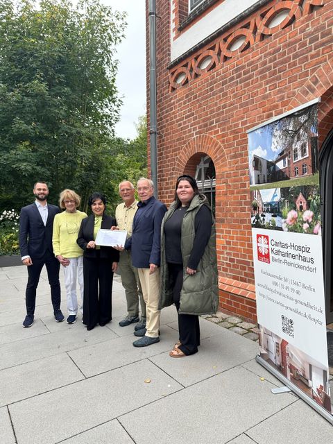 Erlös der Sternwanderung 2025 an das Caritas-Hospitz Katharinenhaus übergeben
