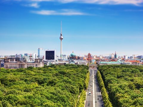 Berlin panorama. Berliner Fernsehturm und bedeutende Sehenswürdigkeiten