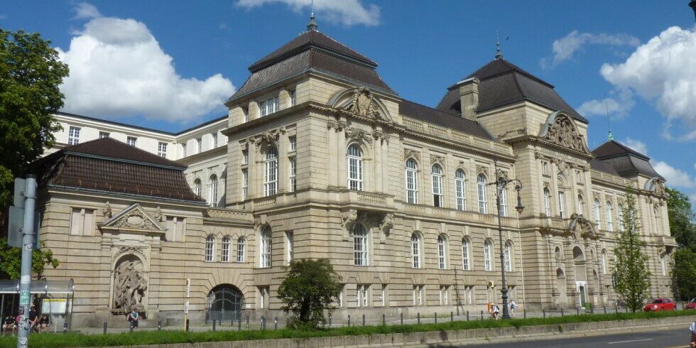 Universität der Künste, Hauptgebäude 08.08.2011