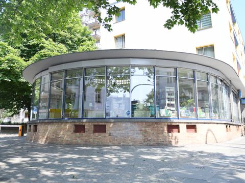 Außenansicht Bibliothek