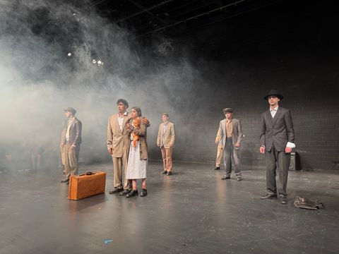 Aufführung des Tiergarten Gymnasiums "Requiem for a Rotten Society"