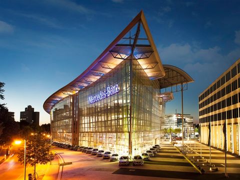 Mercedes-Benz Welt am Salzufer 1