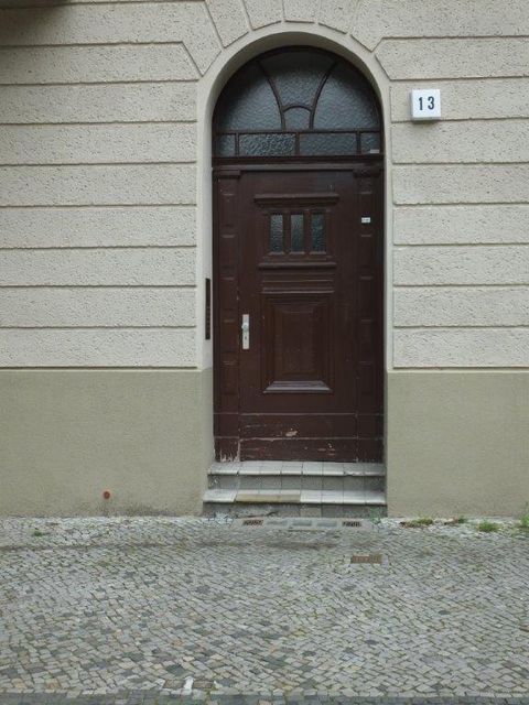 Hausansicht Knobelsdorffstr. 13 (Bild: Stolpersteine-Initiative CW, Hupka)