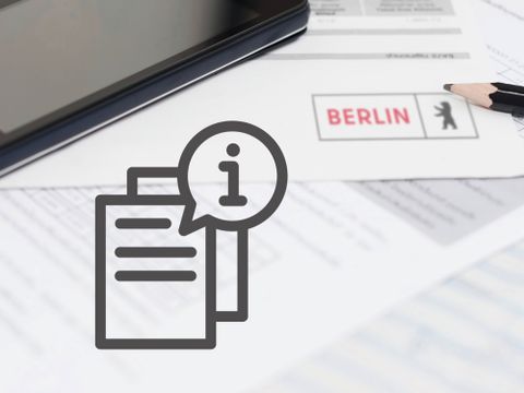 Dokumente mit Handy und Icon Inklusion