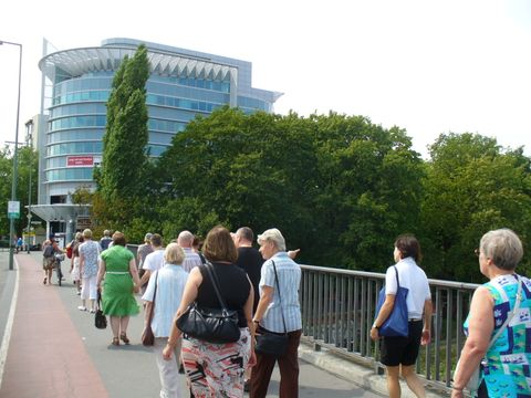 Auf der Kurfürstendammbrücke, Foto: KHMM
