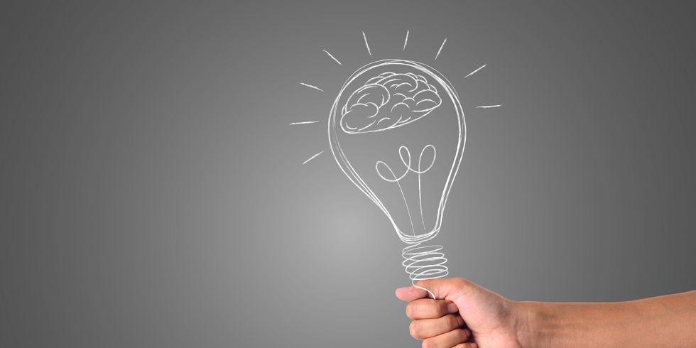 The hand that holds the lamp is sent to the other hand.