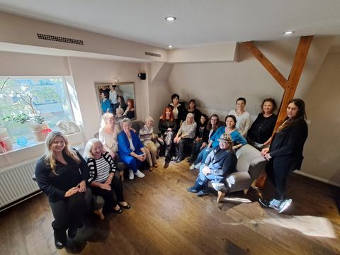 Unternehmerinnen und weibliche Führungskräfte kamen im Restaurant Schollenkrug zum „Reinickendorfer Ladies Lunch“ zusammen. (Bild: BA Reinickendorf)