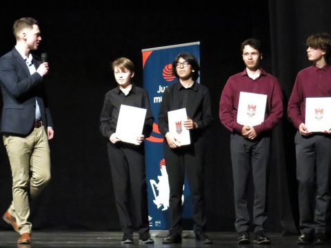 David Paul, stellv. Vorsteher mit den Preisträgern des Béla-Bartók-Preises 2024