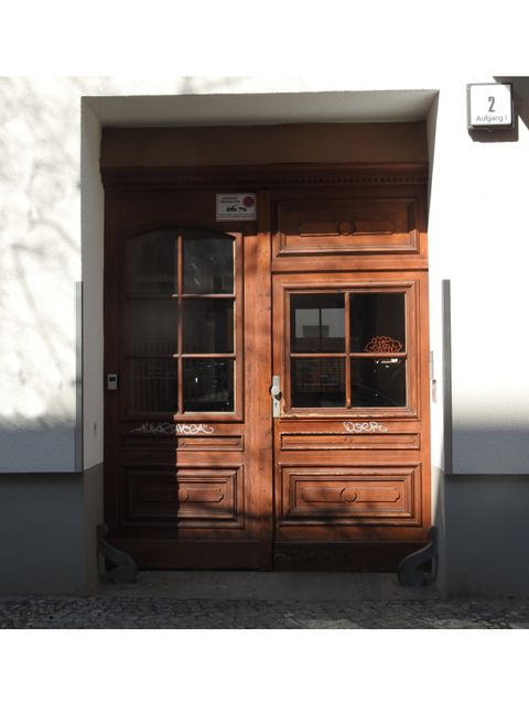 Hauseingang Am Bahnhof Westend 2