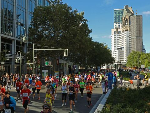 Berlin-Marathon auf der Tauentzienstraße, 29.9.2013, Foto: Raimund Müller