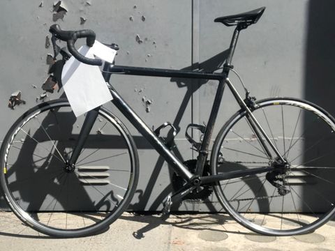 Schwarzes Herrenfahrrad