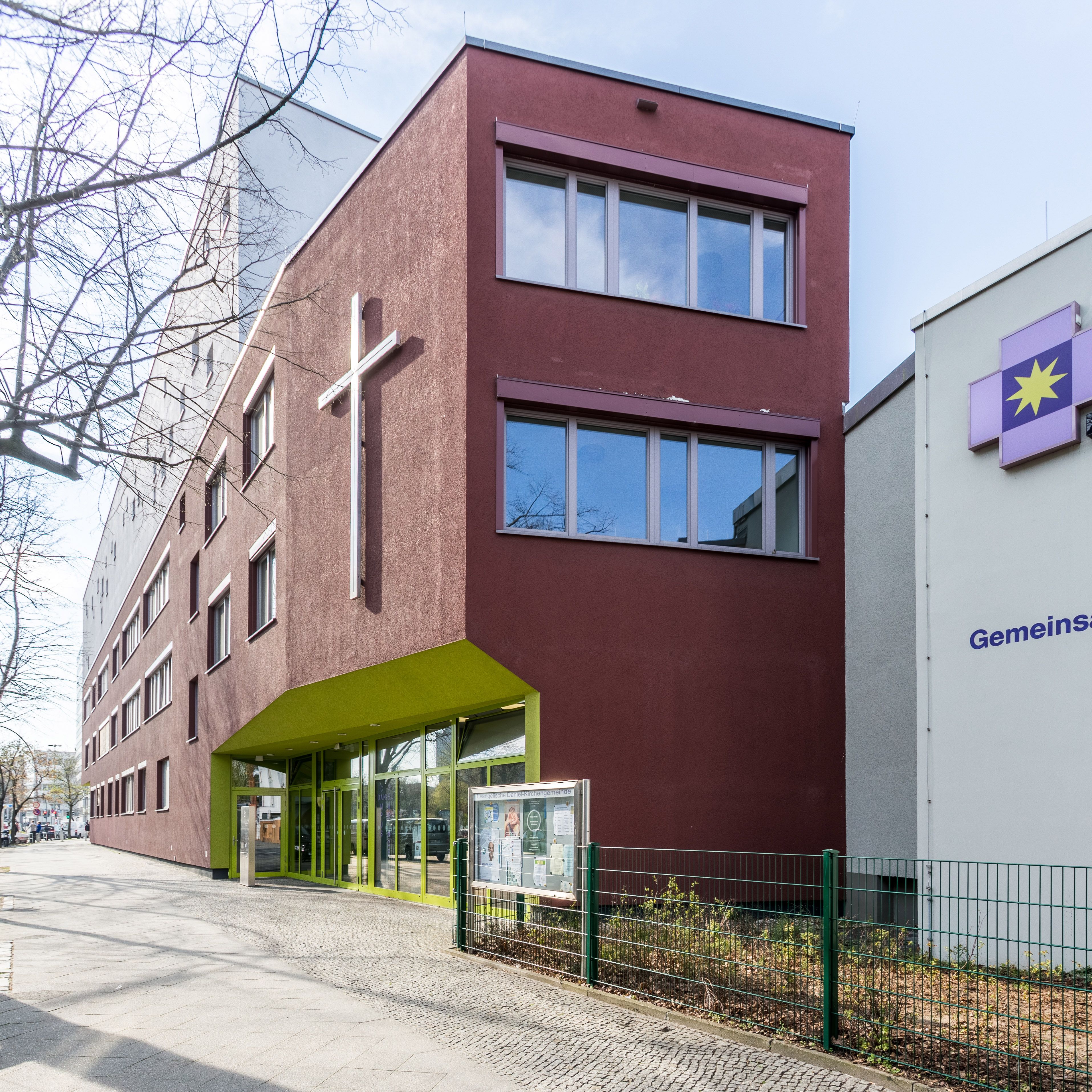Danielskirche mit Campus Daniel