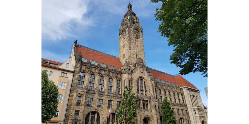 Das Rathaus Charlottenburg ist auch Sitz der Bezirksverordnetenversammlung