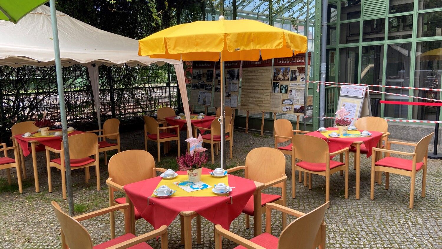 Kaffeegarten Bürgertreffpunkt Bahnhof Lichterfelde West