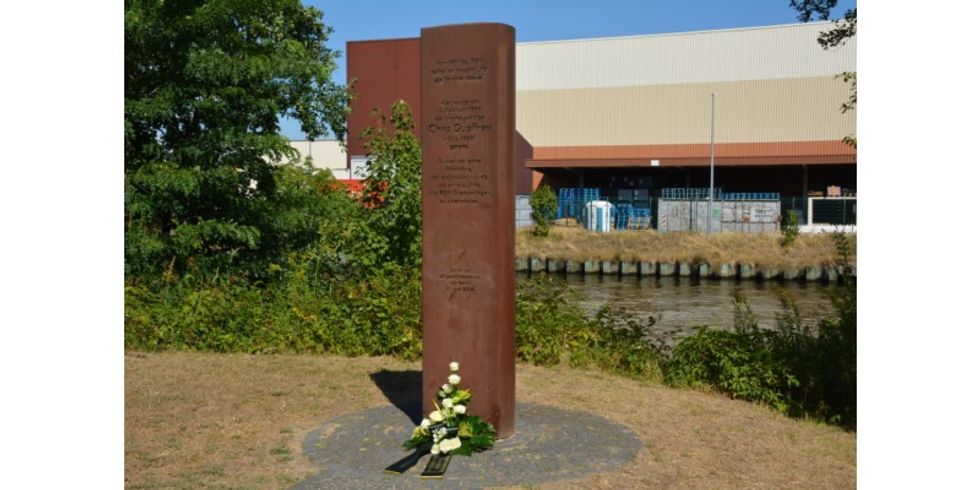 Stele Chris Gueffroy am Britzer Zweigkanal
