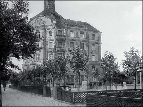 Erwin Barth - Dernburgplatz, Spielplatz, um 1915