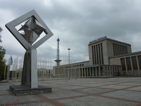 Hammarskjöldplatz, 12.6.2010, Foto: KHMM