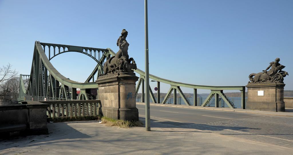 Glienicker Brücke