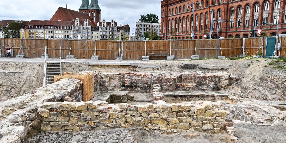 Grabung am Molkenmarkt: Blick in westliche Richtung auf den Steinkeller