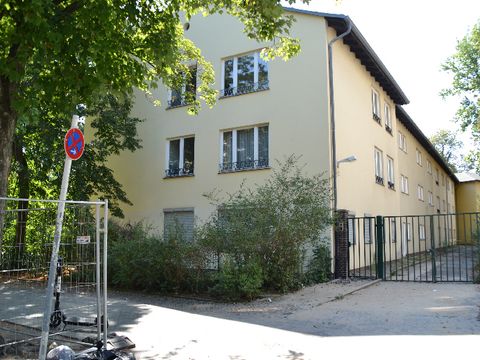 Senioreneinrichtung, Berufsakademie, Schulstraße 97