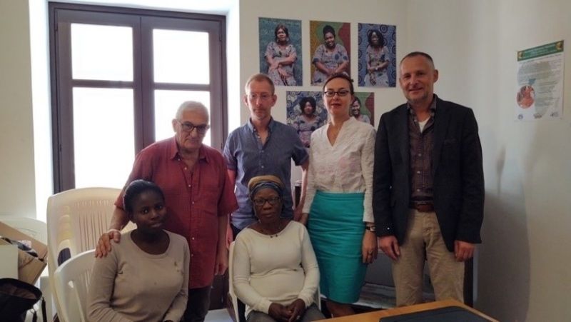 Gruppenbild mit dem Verein Donne di Benin City