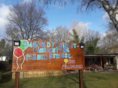 Eingangsschild Plöner Straße