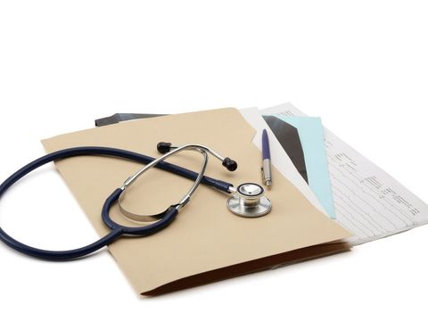 Akten und Stethoskope