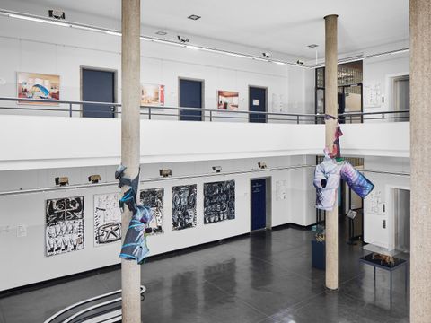Ausstellungsansicht Förderpreis Junge Kunst 2025 mit Werken von Max Geisler, Younghyun Min und Jana Sophia Nolle