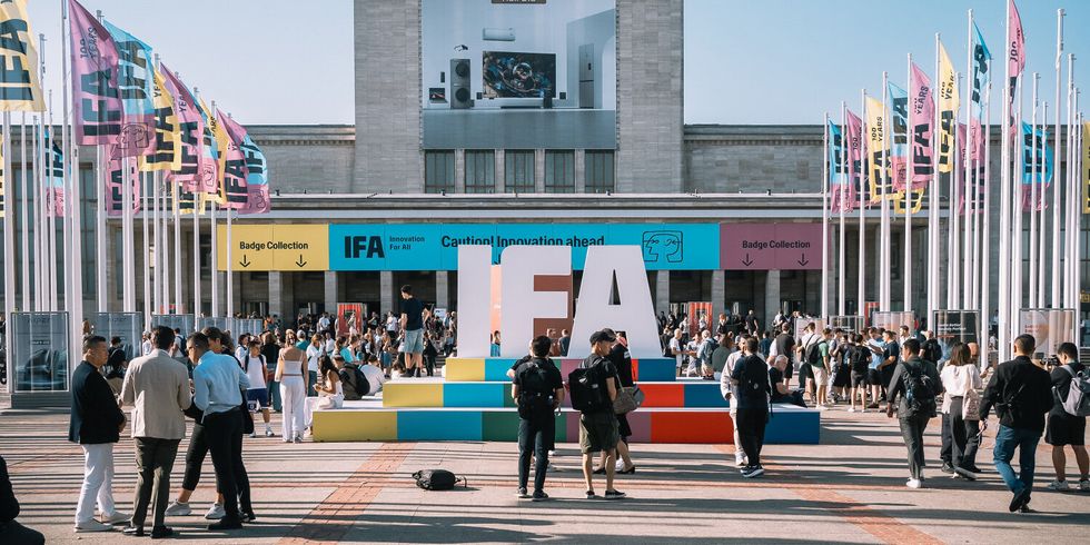 Schrifzug IFA Messegelände