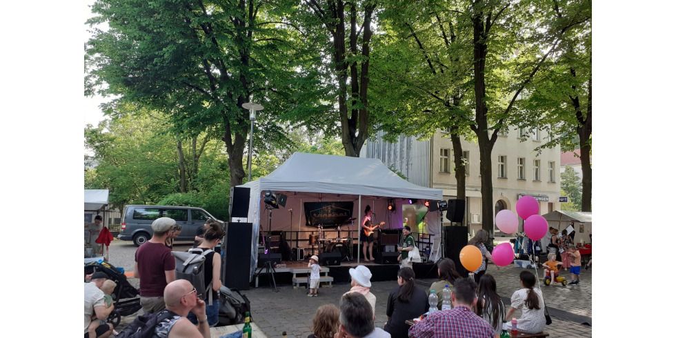 2023-06-08-pm-nachbarschaftsfest-wir-im-kiez-im-vergangenen-jahr-stadtteilkoordination-lichtenberg-mitte.jpg