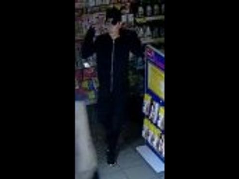 Gesuchter mit Basecap