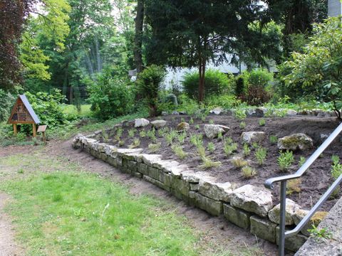 Hangbeet und Insektenhotel in der Delbrückstr. 2