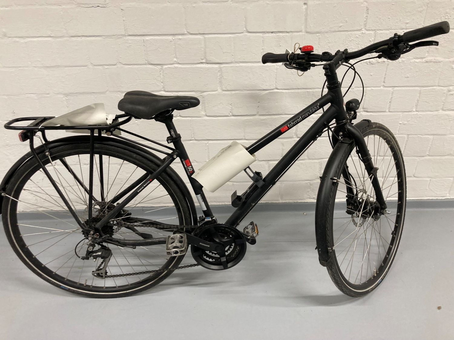 Schwarzes Damenfahrrad