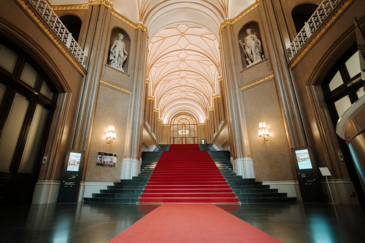 Foyer im Roten Rathaus