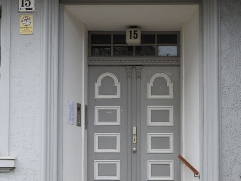 Bredtschneiderstraße 15