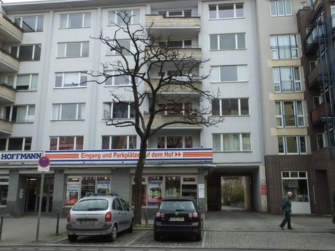 Hauseingang Uhlandstr. 123, Foto:H.-J. Hupka, 2014