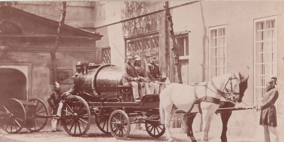 Wasserwagen der Feuerwehr um 1900