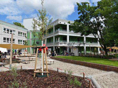 Kita Bewegungsreich - Feierliche Eröffnung - Neubau und Verbindung Altbau