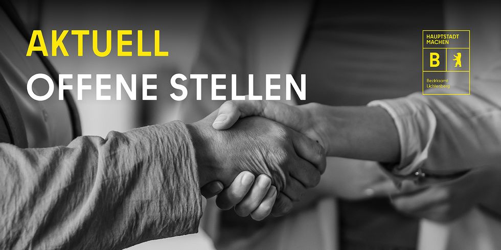 2 Personen schütteln die Hände, Schrift im Bild aktuell offene Stellen