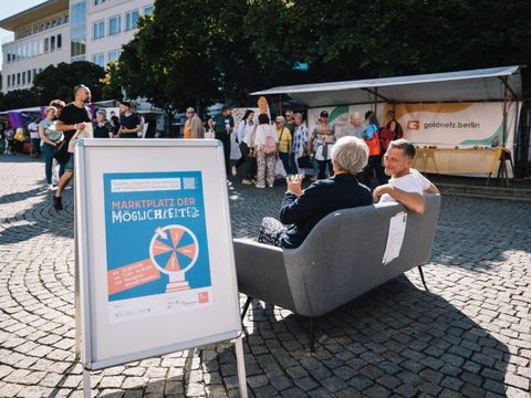 Soziales Spandau 2025 _Plaudercouch.jpg