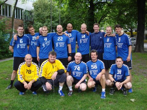 Oliver Kühle spielt nicht nur Basketball, sondern auch Handball und neuerdings auch Tennis