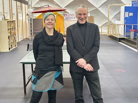 Einrichtungsleiterin Christina Grundke und der stellvertretende Bürgermeister und Bezirksstadtrat Oliver Nöll