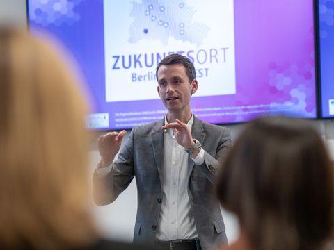 Stellvertretender Fraktionsvorsitzender der Fraktion Bündnis 90/Die Grünen Andreas Audretsch (Bild: ESDES.Pictures/RIK Berlin Südwest)