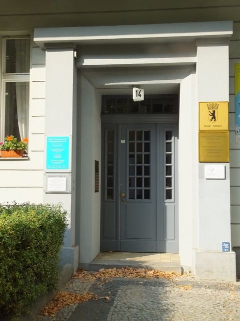 Hauseingang Badensche Str. 14 (Bild: Stolpersteine-Initiative CW, Hupka)