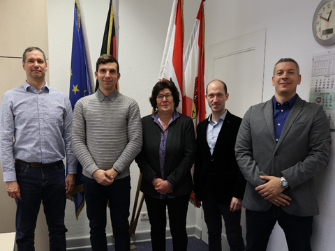 7. Februar 2023: Bezirksbürgermeisterin Maren Schellenberg empfängt ungarische Gäste im Rathaus Zehlendorf (2.v.r. Delegationsleiter Tamás Mezei)